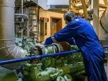REPAIR THE ENGINE CONTROL ROOM AC UNIT FOR THE VESSEL AT HAI PHONG PORT