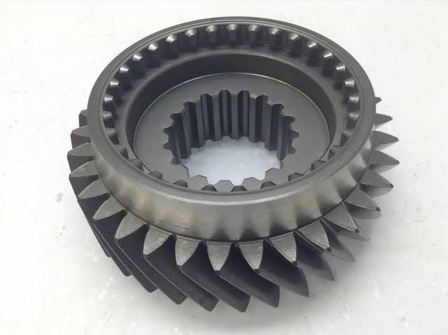 THE AUXILIARY DRIVE GEARS & HT FRESH WATER PUMP REPAIR AT NGHI SON PORT