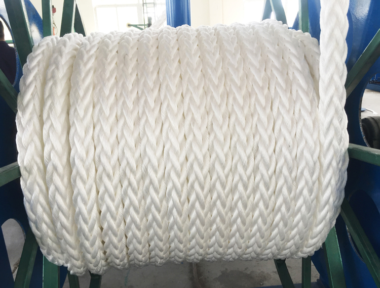 THE MOORING ROPE SUPPLY FOR THE VESSEL AT HAI PHONG PORT